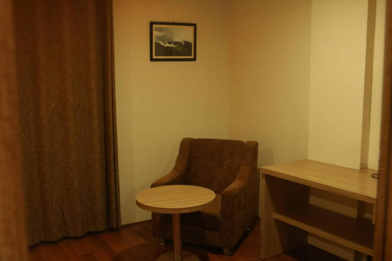 Hotel The Kalyaniz Guwahati Dış mekan fotoğraf