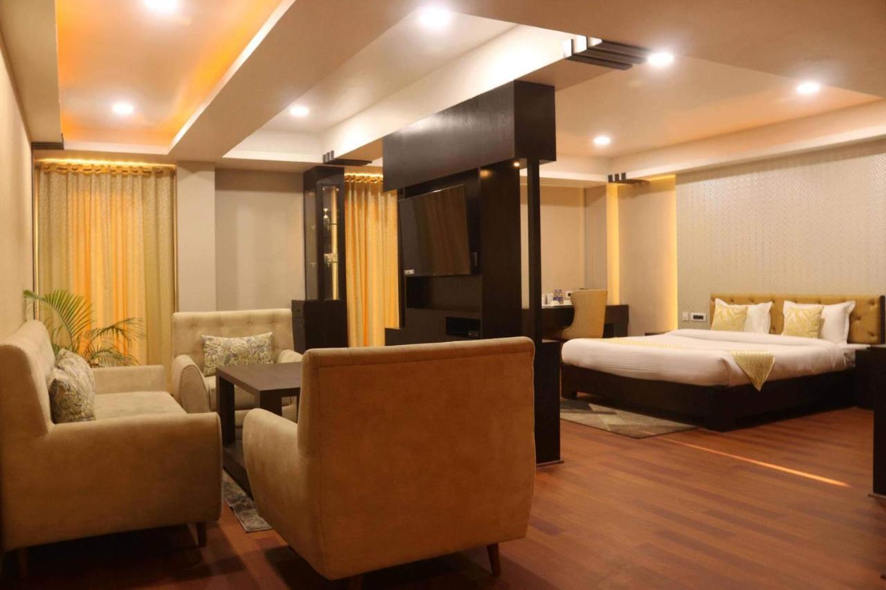 Hotel The Kalyaniz Guwahati Dış mekan fotoğraf