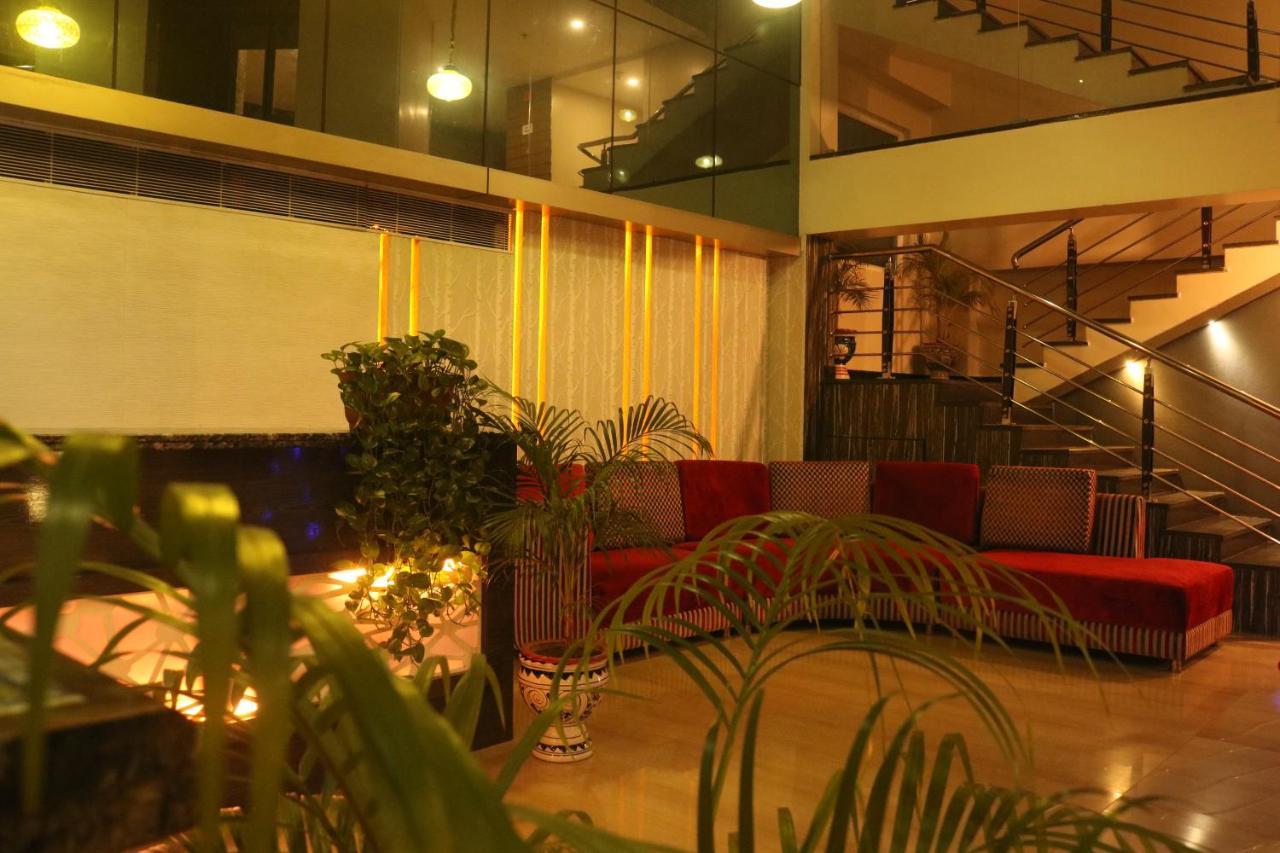 Hotel The Kalyaniz Guwahati Dış mekan fotoğraf