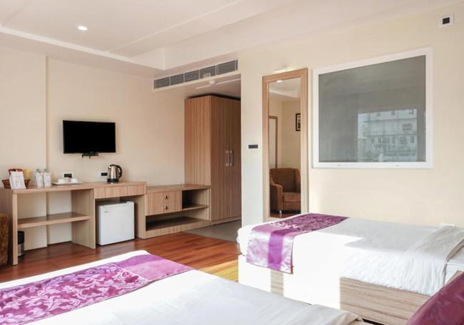 Hotel The Kalyaniz Guwahati Dış mekan fotoğraf